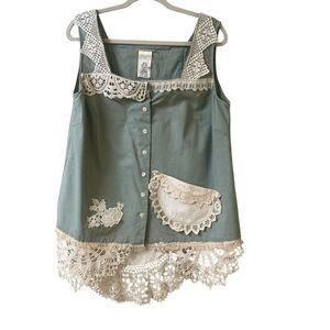 Handmade upcycled top sage green sz 18/20